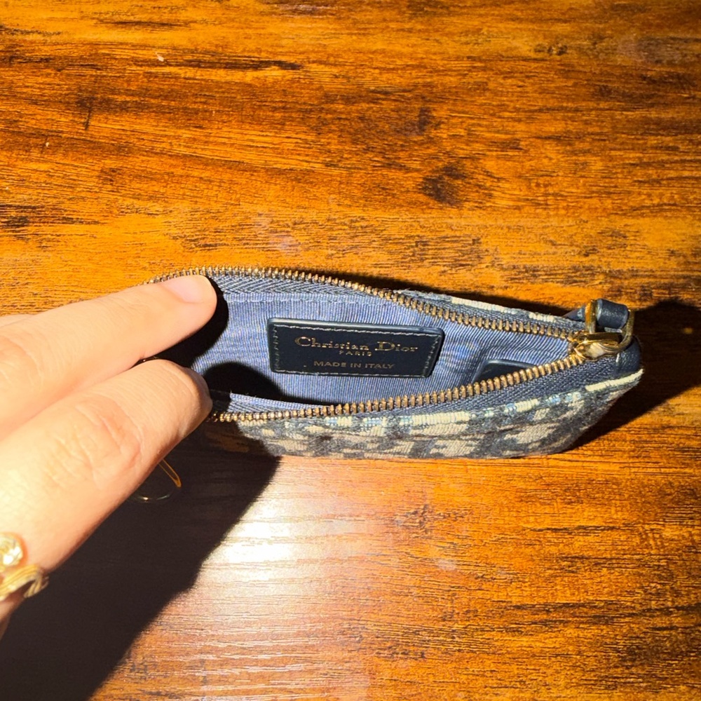 DiorTravel Myrte Zipped Key Case - Picture 3 of 5